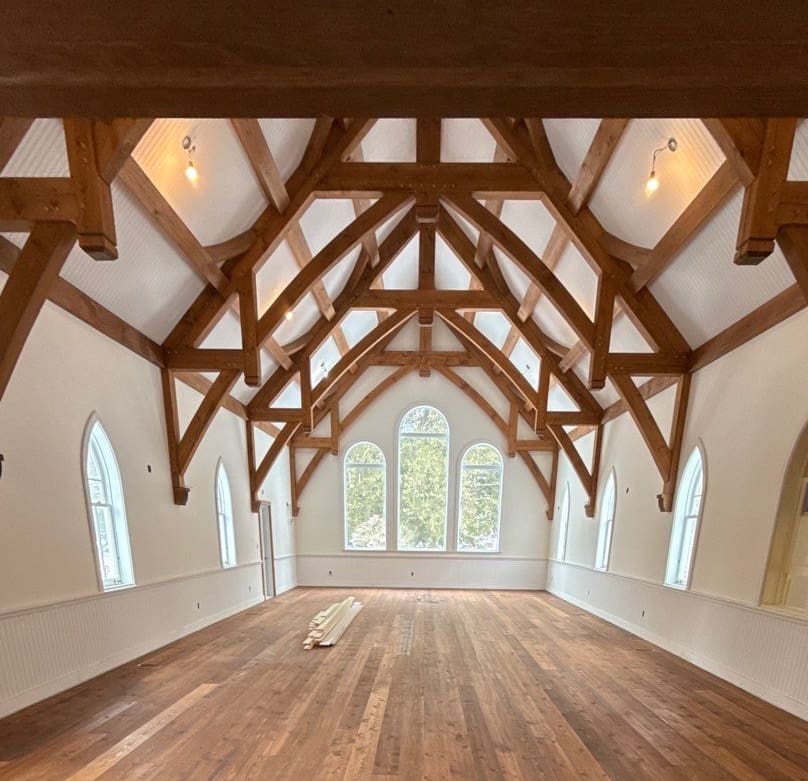 timber-frame-hammer-beam-church-roof